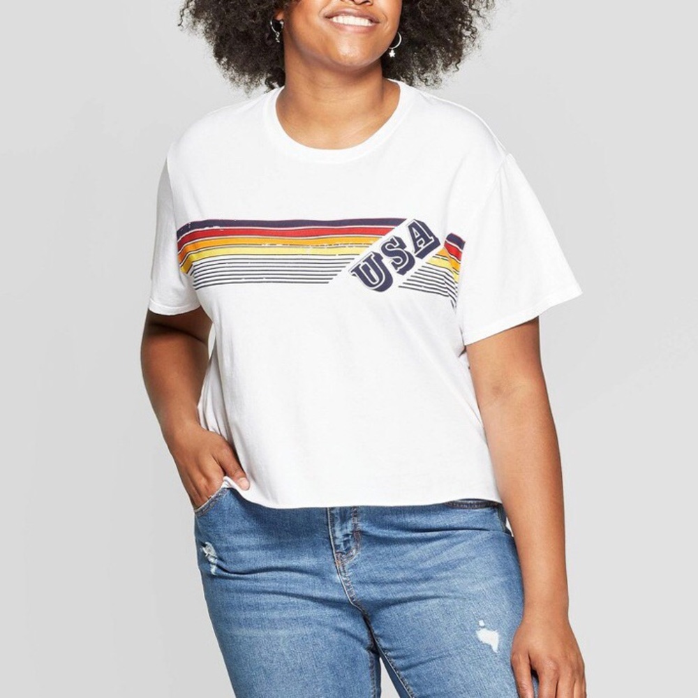 ⭐️ 3 for $25 Graphic Tee - Picture 3 of 8